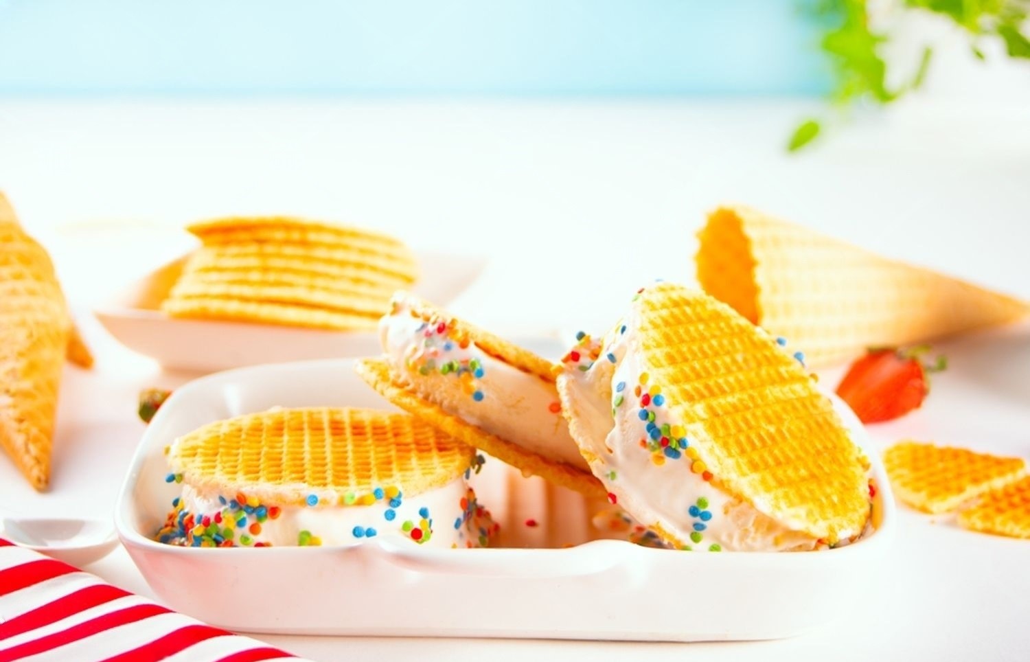 3-Ingredient Ice Cream Sandwiches Using Bakers Mix