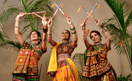 Design Vibrant Garba Outfits with DOMS Pencils: Creative Tips for Festive Fashion - Pluugin Store